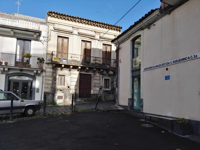 Foto 2 Casa indipendente in Vendita in Piazza Vitt. Veneto - Paternò (CT)