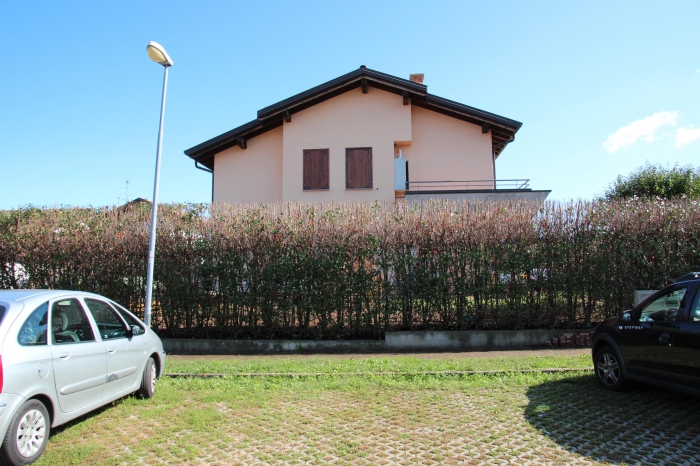 Foto Appartamento in Vendita in Via Meucci - Borgo Ticino (NO)