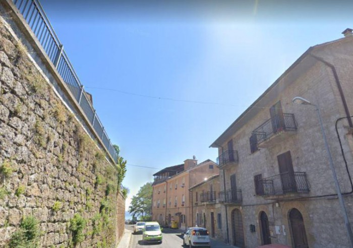 Foto Appartamento in Vendita in Via Roma (Casa Da Privato) - Gradoli (VT)