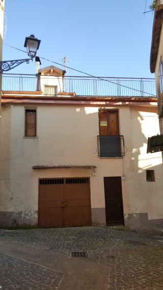 Foto Casa indipendente in Vendita in Via Gaetano Amoroso 10 - Giffoni Valle Piana (SA)