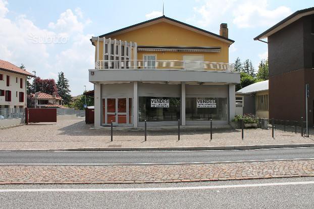 Foto Negozio in Vendita in Via Nazionale,62 - Tricesimo (UD)