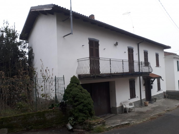 Foto principale Casa indipendente in Vendita in Tramontana  Regina Elena 28 - Parodi Ligure (AL)