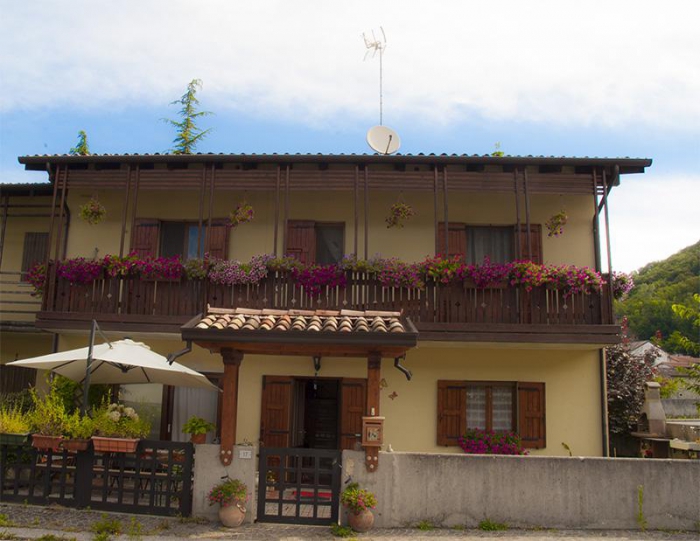 Foto Casa indipendente in Vendita in LOCALITA' PALUDEA, 17 - Castelnovo del Friuli (PN)