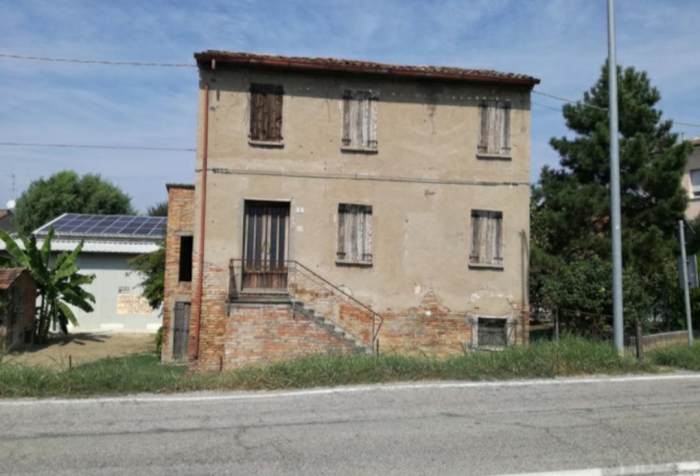 Foto 3 Casa indipendente in Vendita in Via Gradizza N. 5 - Lugo (RA)