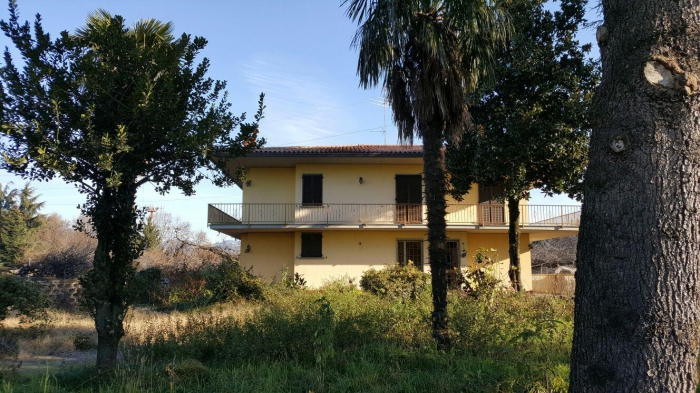 Foto principale Villa in Vendita in Via Curnasco - Curno (BG)