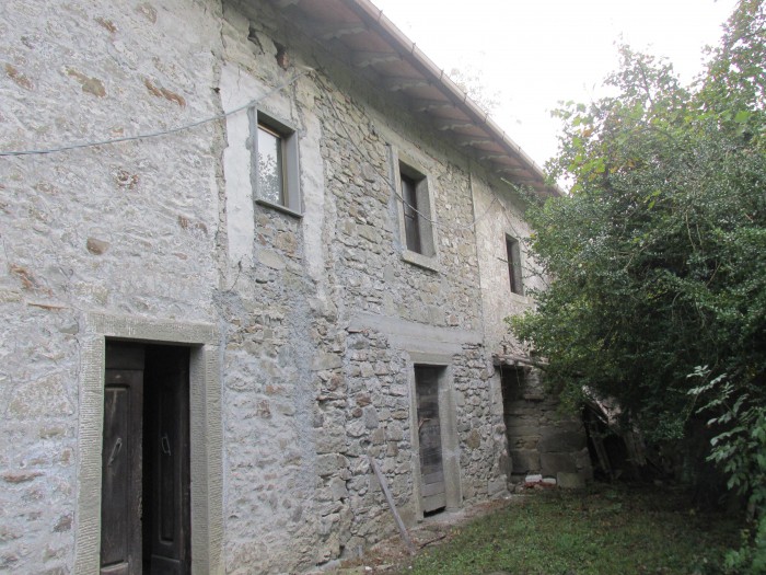 Foto Casa indipendente in Vendita in Loc. Butterone - Chiusi della Verna (AR)