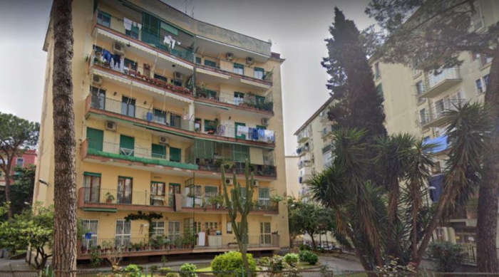 Foto principale Appartamento in Vendita in Via Lieti Capodimonte - Napoli (NA)