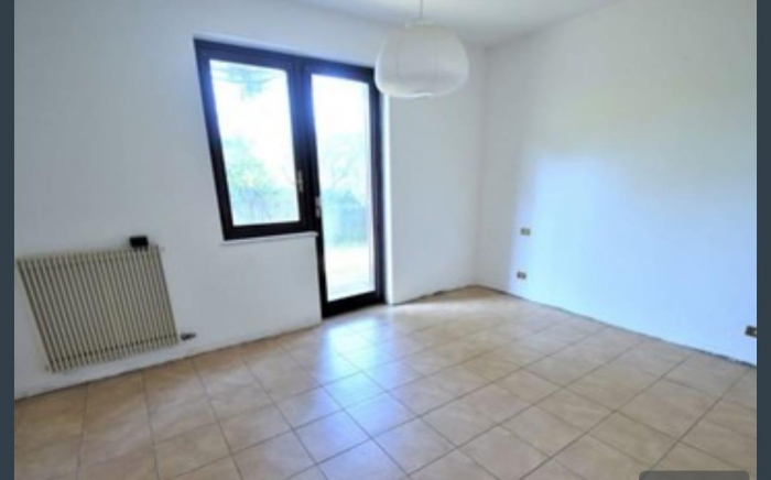 Foto 2 Appartamento in Vendita in Via Castello - Porto Valtravaglia (VA)