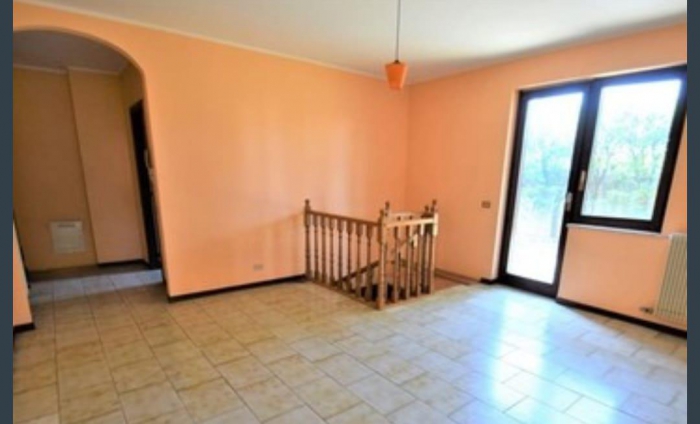 Foto 5 Appartamento in Vendita in Via Castello - Porto Valtravaglia (VA)