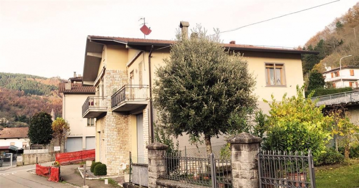 Foto principale Casa indipendente in Vendita in Via Bandini 1 - Marradi (FI)
