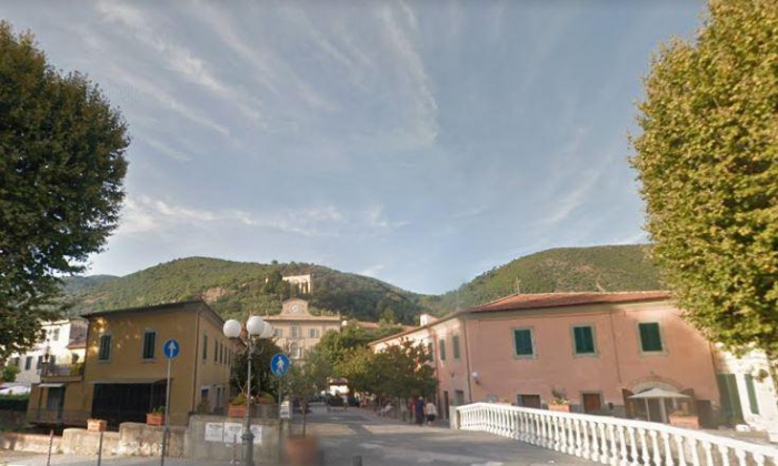 Foto Cielo-terra in Vendita in Via Statale   - San Giuliano Terme (PI)
