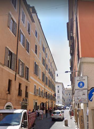 Foto Appartamento in Vendita in Via Dei Baullari (Bilocale) - Roma (RM)