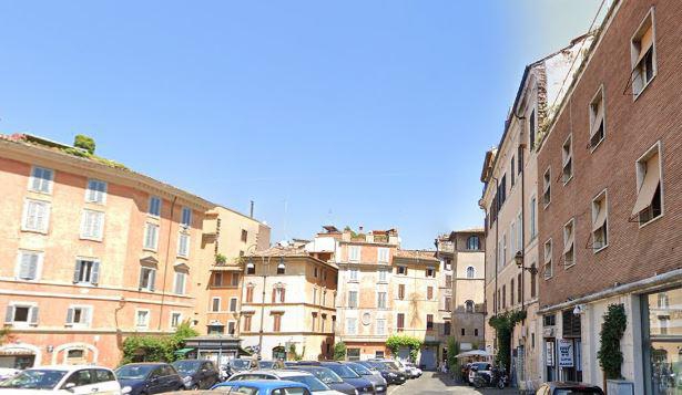 Foto principale Appartamento in Vendita in Vicolo Della Moretta (Bilocale) - CAP 00186 - Roma (RM)