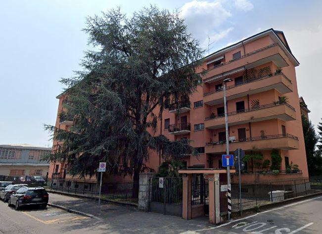 Foto Appartamento in Vendita in Via Bernardino Verro - Milano (MI)