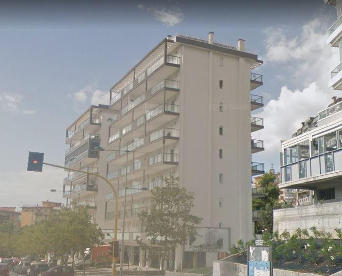 Foto principale Appartamento in Vendita in Viale Antonio Gramsci - Salerno (SA)
