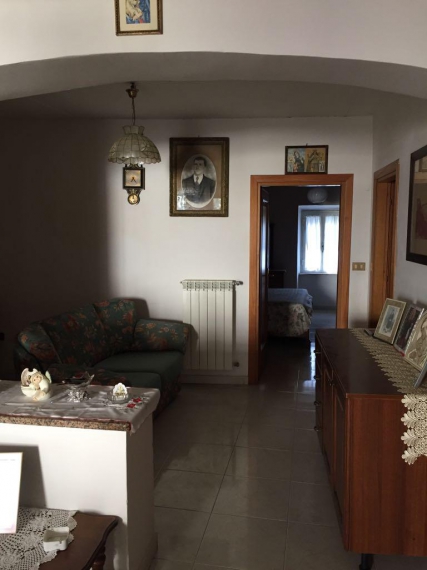 Foto 2 Appartamento in Vendita in Via Guglielmo Marconi (Casa Da Privato) - Valentano (VT)