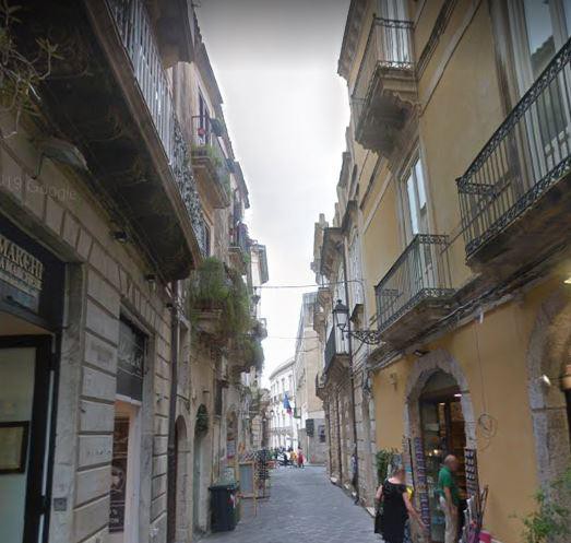 Foto principale Appartamento in Affitto in Via Roma - Siracusa (SR)