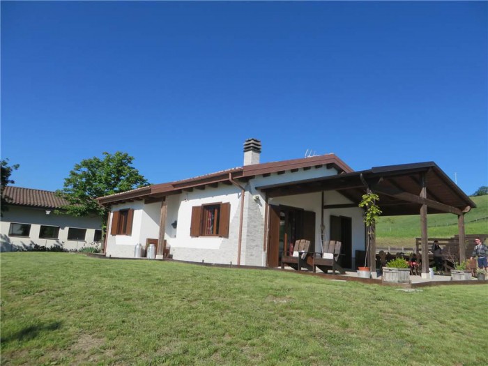 Foto principale Casa indipendente in Vendita in Via Busette 1140 - Serramazzoni (MO)