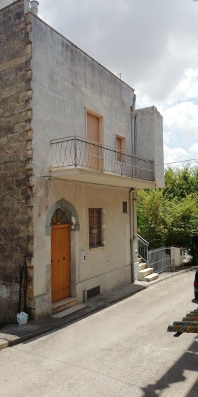 Foto 2 Casa indipendente in Vendita in Via Fabrizio Maffi 1  - Irsina (MT)