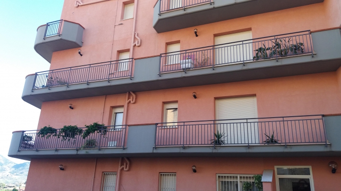Foto Appartamento in Vendita in Via Maurizio Polizzi 29 - Monreale (PA)