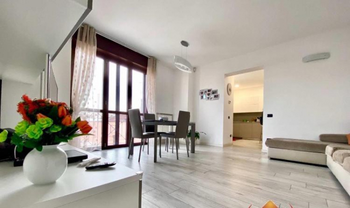 Foto Appartamento in Vendita in Via Milano 3 - Varedo (MB)