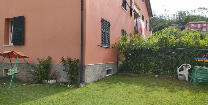 Foto 3 Appartamento in Vendita in Via Graveglia 85 - Riccò del Golfo di Spezia (SP)