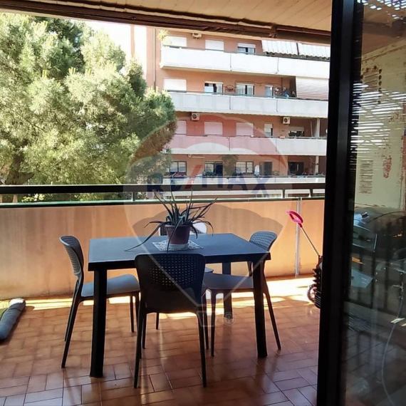 Foto 5 Appartamento in Vendita in Via Francesco Gentile  - Roma (RM)