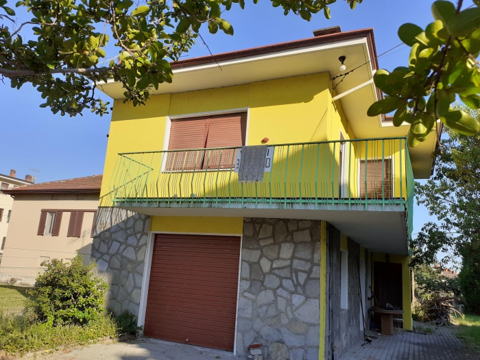 Foto principale Casa indipendente in Vendita in Vicino Stazione Ferroviaria - Borgofranco d'Ivrea (TO)