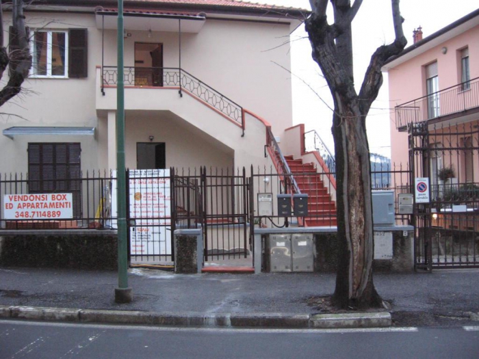 Foto principale Casa indipendente in Vendita in Viale Marconi, 85 P.t. - Arenzano (GE)