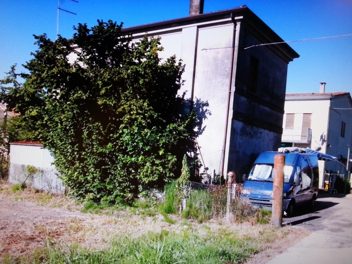 Foto Casa indipendente in Vendita in Via Roma - Villanova Marchesana (RO)