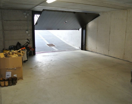 Foto Garage o box in Vendita in Via Marsala - San Benedetto del Tronto (AP)