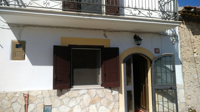 Foto 2 Casa indipendente in Vendita in Via Della Fonte,61 - Collelongo (AQ)