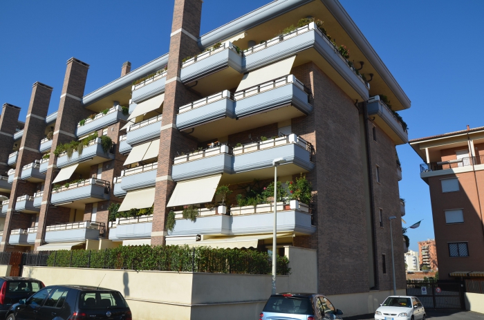 Foto Appartamento in Vendita in Viale Odisseo, 7 - Pomezia (RM)