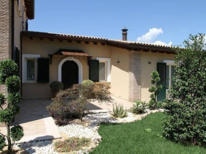 Foto principale Casa indipendente in Vendita in Via Tufare  - Torrice (FR)