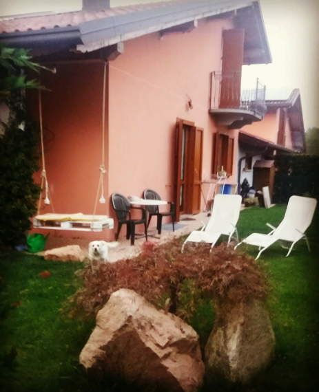 Foto Casa indipendente in Vendita in Via Como 27 - Solbiate con Cagno (CO)
