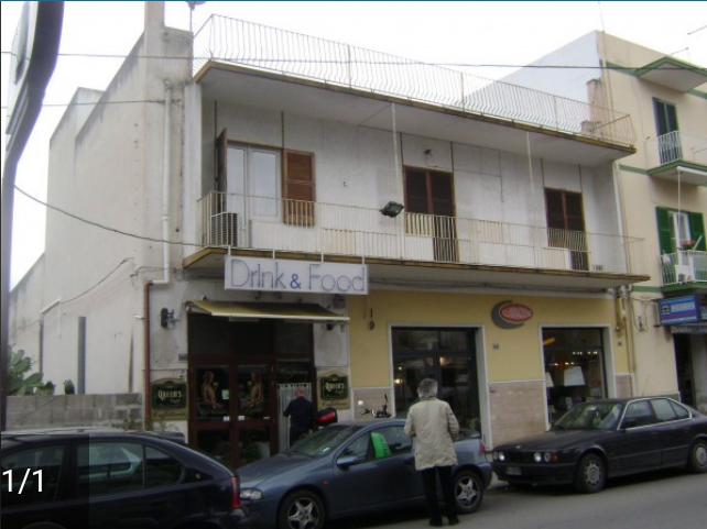 Foto principale Casa indipendente in Vendita in Via Cesare Battisti - Taranto (TA)