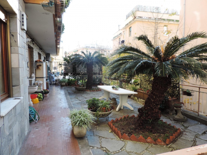 Foto Appartamento in Vendita in Via Ardini - Genova (GE)