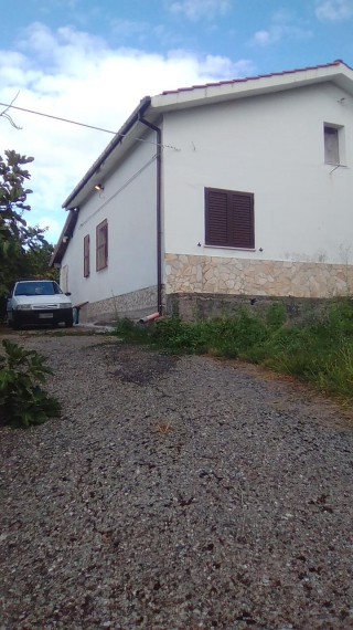 Foto Casa indipendente in Vendita in Contrada Burgazzo  - Domanico (CS)