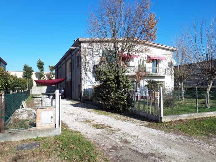 Foto 4 Casa indipendente in Vendita in Via Castiglione 3 - Argenta (FE)
