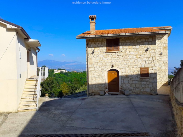 Foto 5 Villa in Vendita in Via Piano Delle Castagne - Roccamorice (PE)