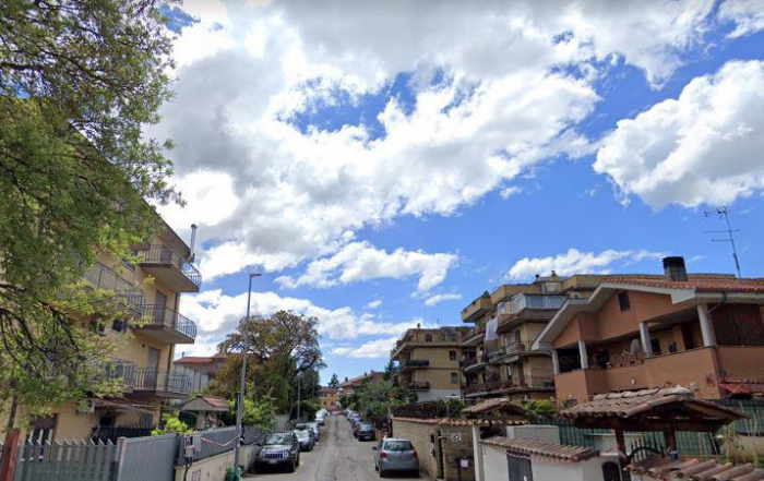 Foto principale Appartamento in Vendita in Via Mezzoldo - Roma (RM)