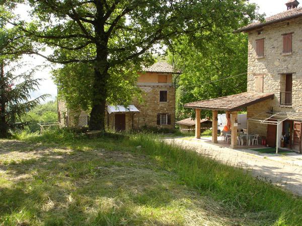 Foto principale Casa indipendente in Vendita in Via Malpasso 4 - Baiso (RE)