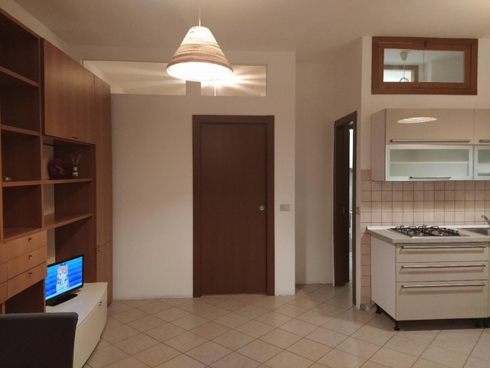 Foto Appartamento in Affitto in VIA CARDINALE MEZZOFANTI 37 - Milano (MI)