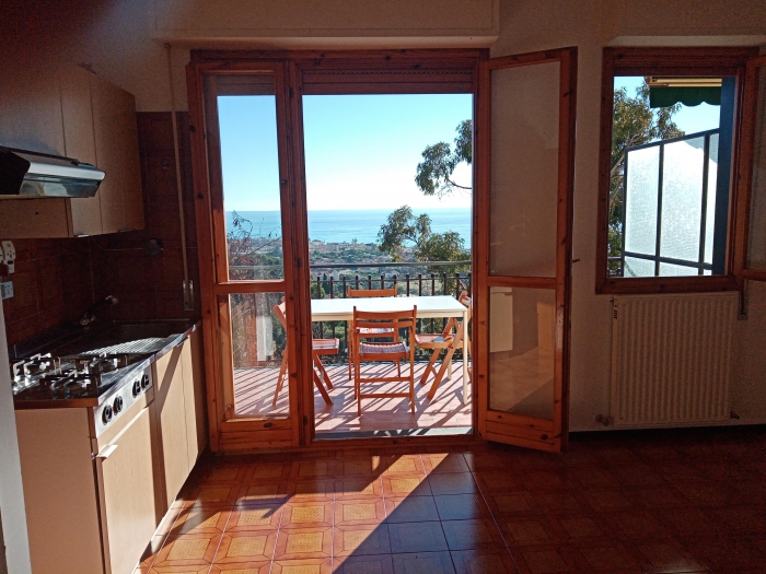 Foto 2 Appartamento in Vendita in Via Conca Verde 10 - Vallecrosia (IM)