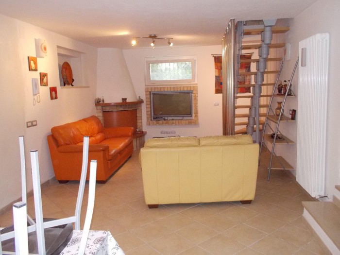 Foto 2 Casa indipendente in Vendita in Cirene 13 - Giulianova (TE)