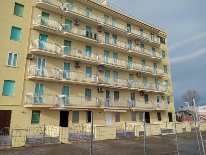 Foto Appartamento in Vendita in Via Passo Pordoi. Lido Di Pomposa - Comacchio (FE)