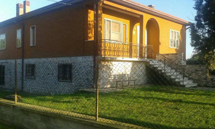 Foto 2 Villa in Vendita in Via Felece Cavallotti, 401 - Codigoro (FE)