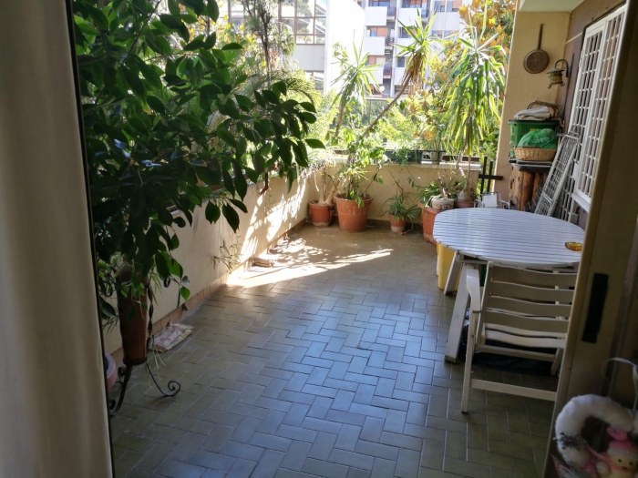 Foto 4 Appartamento in Vendita in Via Giunio Antonio Resti  - Roma (RM)