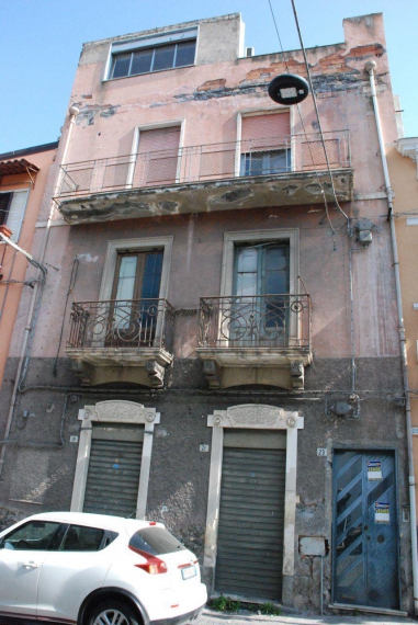 Foto 2 Casa indipendente in Vendita in Via Circumvallazione, 23 - Paternò (CT)