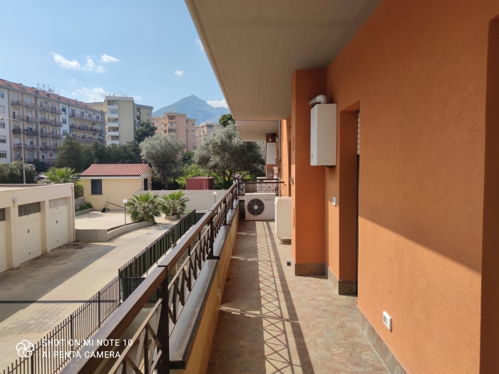 Foto 2 Appartamento in Vendita in Via Giuseppe Di Stefano, 13 - Palermo (PA)